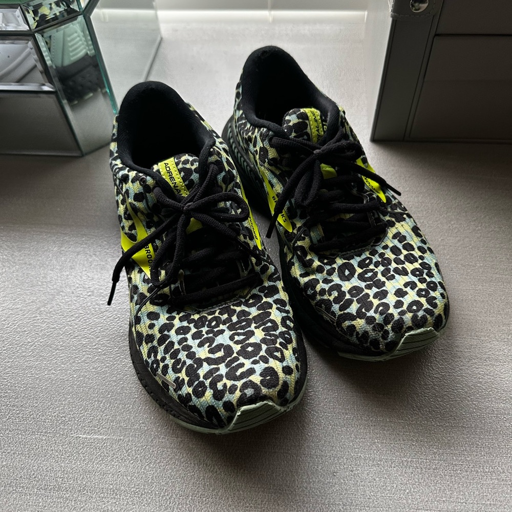 Brooks Adrenaline leopard print